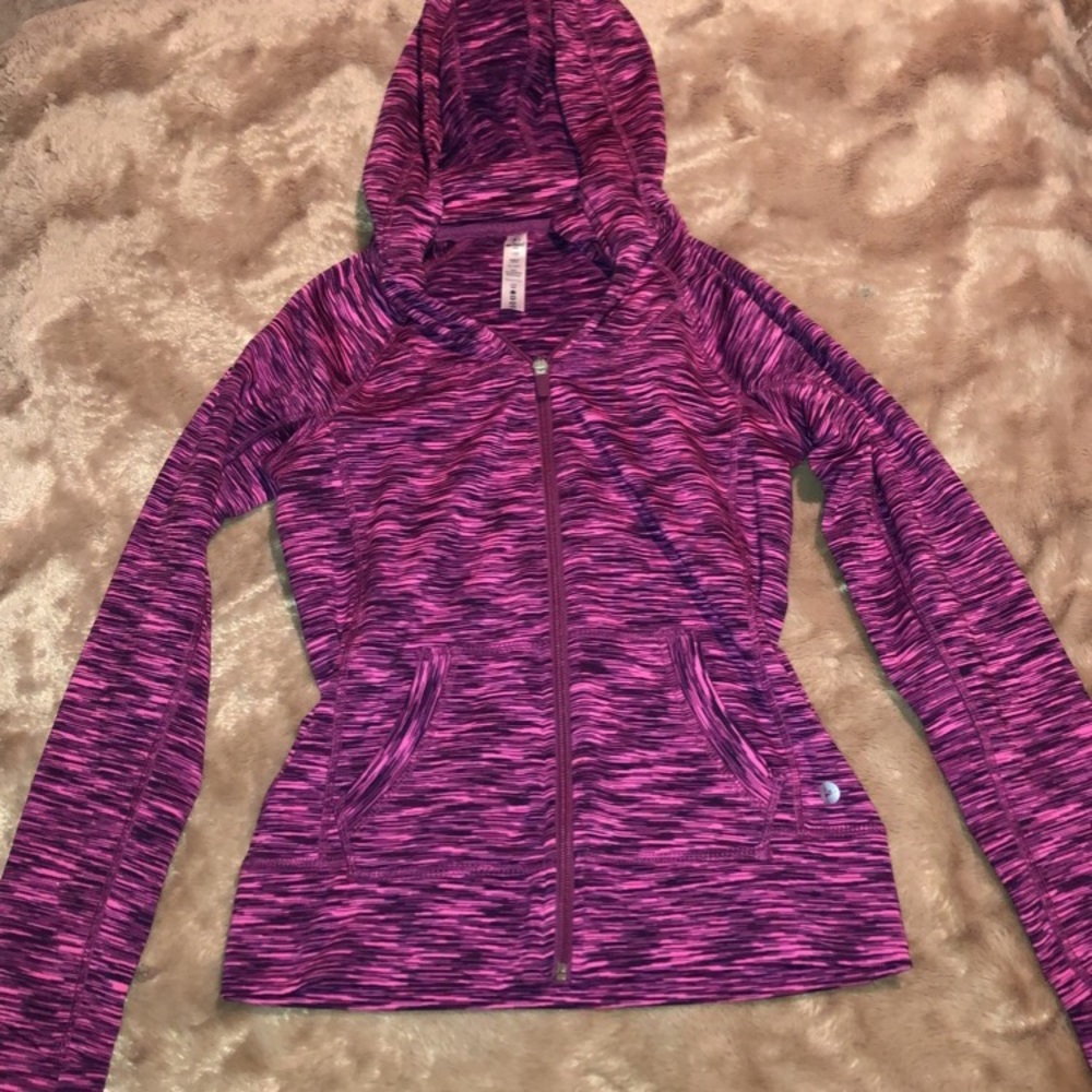 Workout zip up